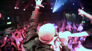 Izzy.00_01_01_01.Still009