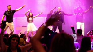 Izzy.00_01_29_10.Still010